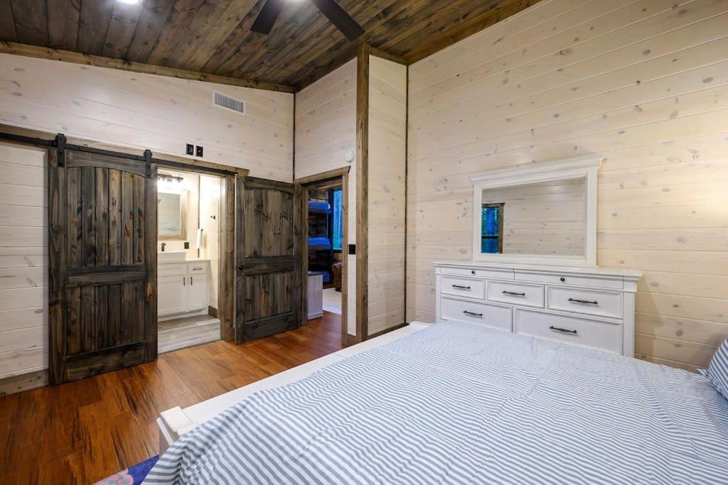 Brand New Luxury 2 Bedroom With Loft And Spa Sleeps 10 Broken Bow Dış mekan fotoğraf