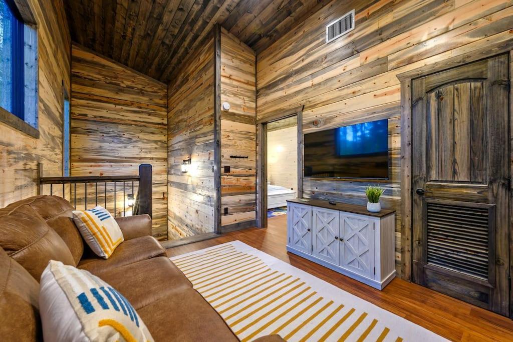 Brand New Luxury 2 Bedroom With Loft And Spa Sleeps 10 Broken Bow Dış mekan fotoğraf