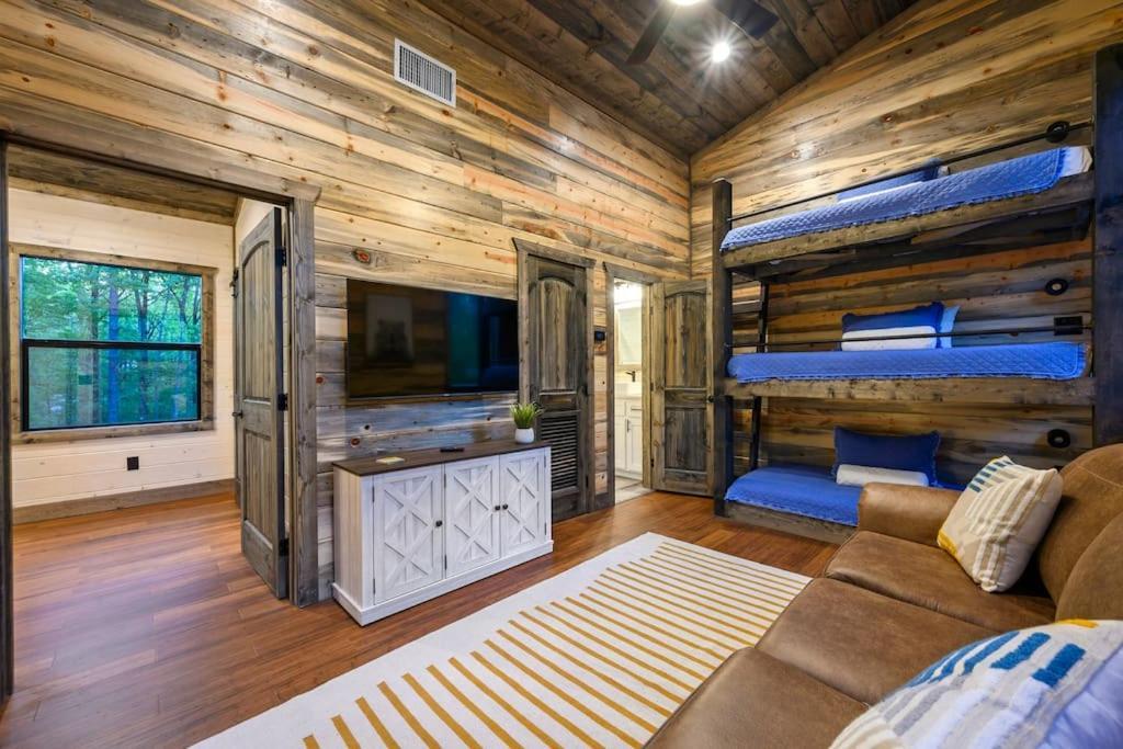 Brand New Luxury 2 Bedroom With Loft And Spa Sleeps 10 Broken Bow Dış mekan fotoğraf